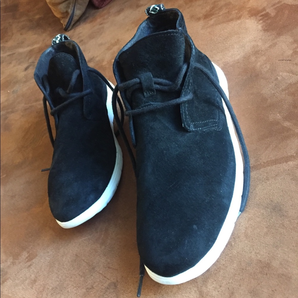 UGG SHOES
